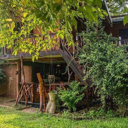 Anushka Nera Nature House Sigiriya Pokoj fotografie