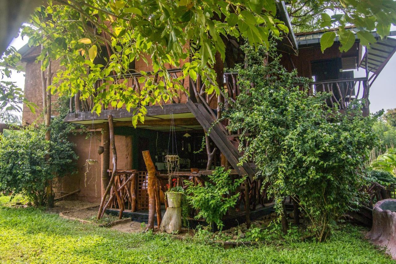 Anushka Nera Nature House Sigiriya Pokoj fotografie